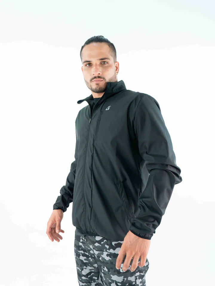 CHAQUETA CORTAVIENTOS NEGRA