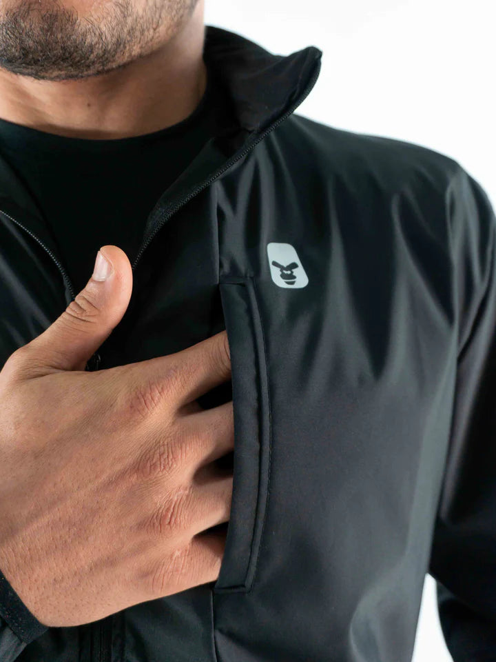 CHAQUETA CORTAVIENTOS NEGRA