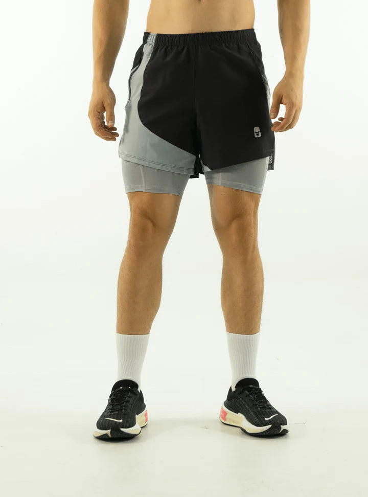 SHORT CON LICRA RUNNING GRIS OSCURO 2.0