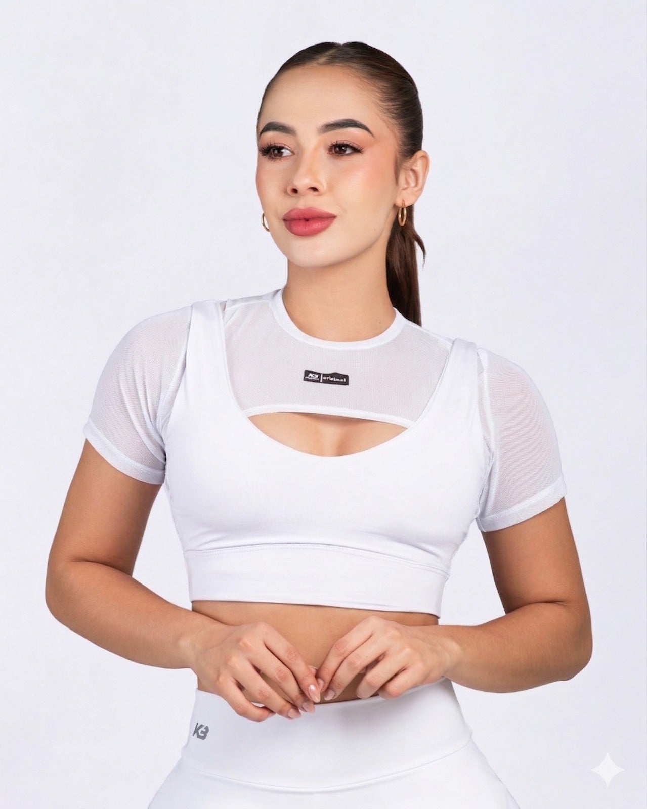 top kb/ 688 blanco