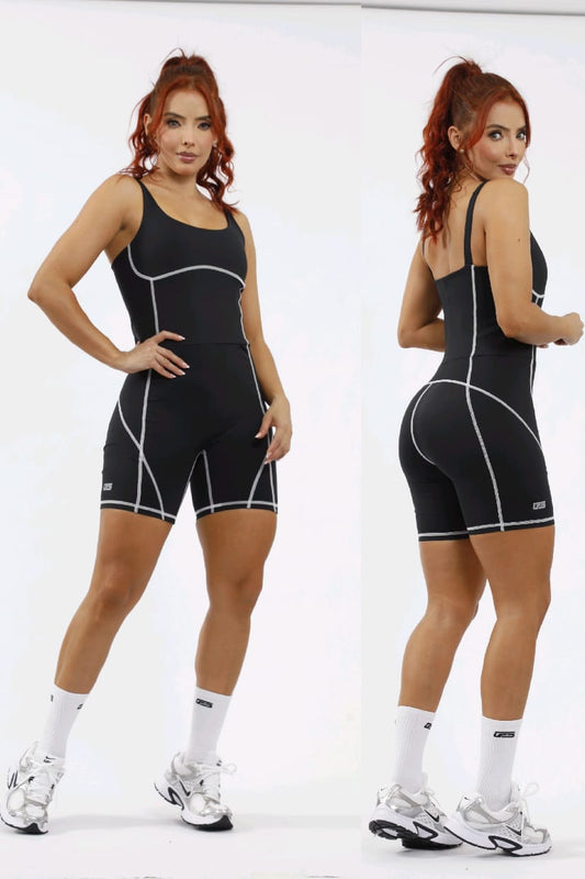 enterizo corto uf / 060 negro